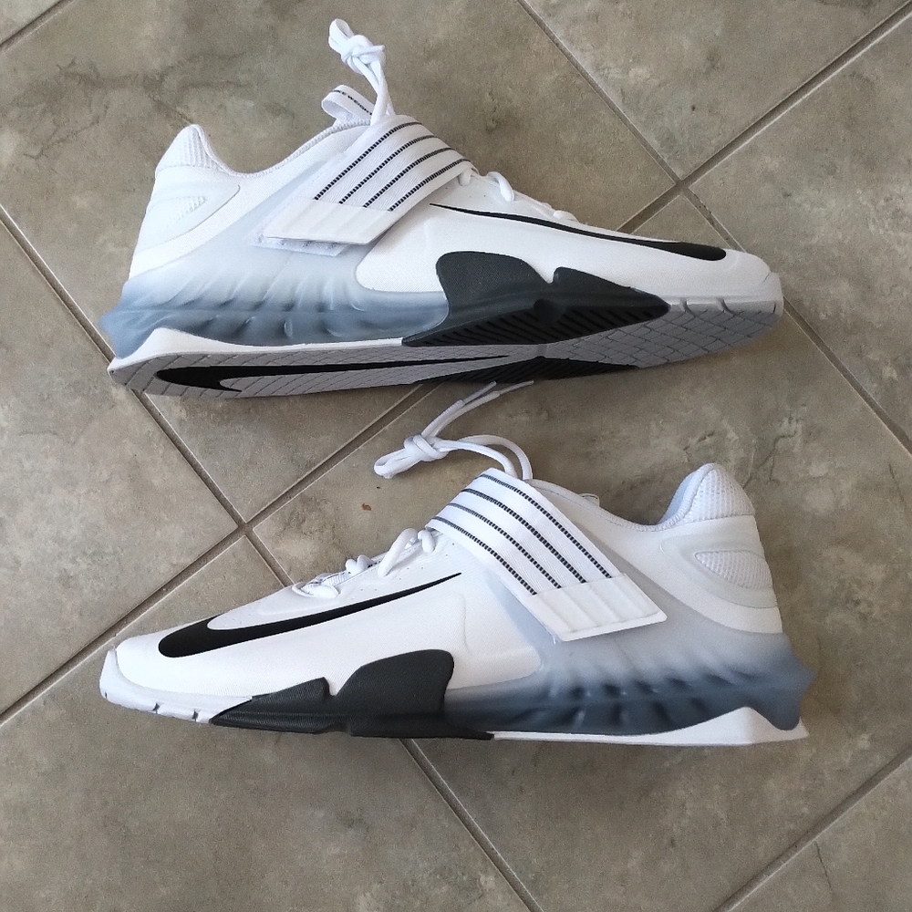 NIKE WEIGHTLIFTING SHOES - NO BOX - SZ 13 - WHITE - NEVER WORN